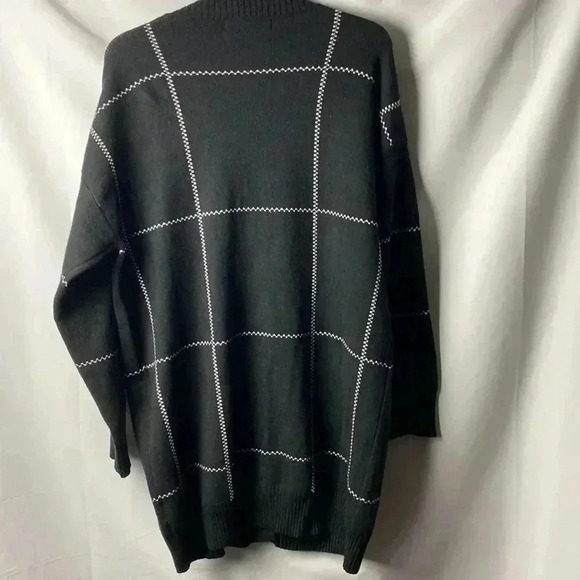 WEEKEND BY SUZANNE BETRO SIZE 1X/2X BLACK WHITE LONG BUTTON FRONT CARDIGAN - Picture 8 of 16